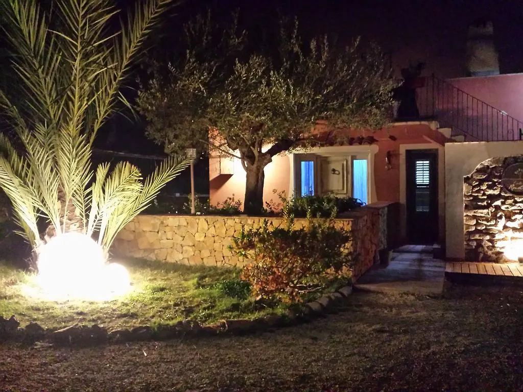 Il Colle Del Rustico Bed & Breakfast Agrigento 2*,